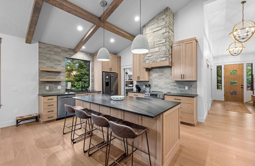 McCall House | Spring Mtn Paradise - Pet friendly, single level w/hot tub and clubhouse access
