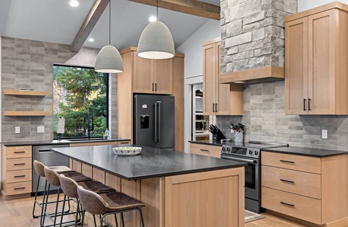 McCall House | Spring Mtn Paradise - Pet friendly, single level w/hot tub and clubhouse access