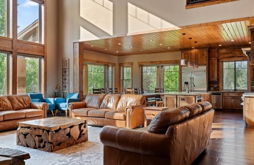 Ashton House | Spring Shores Lodge | Luxury Mtn Estate, Sleeps 40, Private Lake & More!