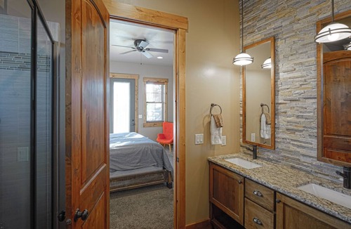 Ashton Cabin | Spring Shores Lodge - Luxury mountain estate on a private lake. With 3 en-suite king bedrooms 4 other bedrooms and 2 large bunkrooms, it sleeps up to 40 guests—perfect for family reunions, retreats, and group getaways in a secluded luxury setting.