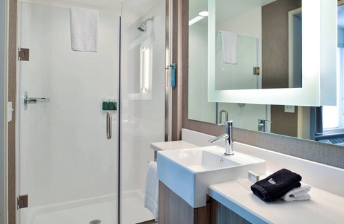 Springfield Hotel | SpringHill Suites by Marriott Springfield Southwest