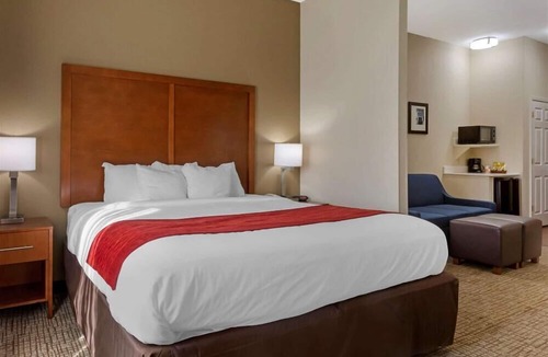 Marion Hotel | Springplace Inn & Suites