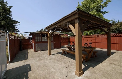 Sequim House | SQ2: ARTISTIC VILLA
