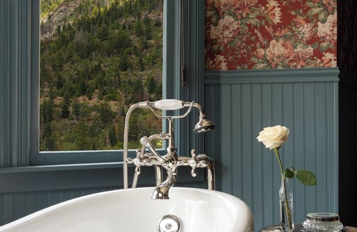 Ouray Hotel | St. Elmo Hotel