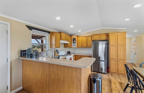 Valle House | Stargazing Oasis | A/C | 35 Min to Grand Canyon