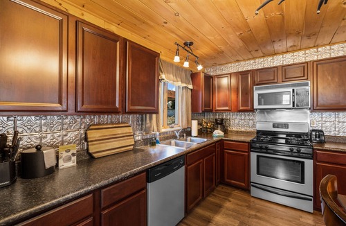 West Yellowstone Cabin | Stay at The Bucking Moose (#10) Cowboy Cabin, 2 bedroom cabin just 1 minute from Yellowstone