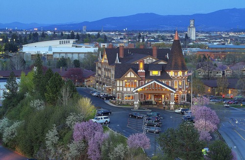 Riverside Hotel | Stay at the Castle on the Rock!