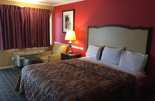 Demopolis Hotel | Stay Express Inn & Suites - Demopolis