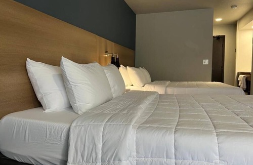 Roseway House | Stay in Portland at a great rate !
