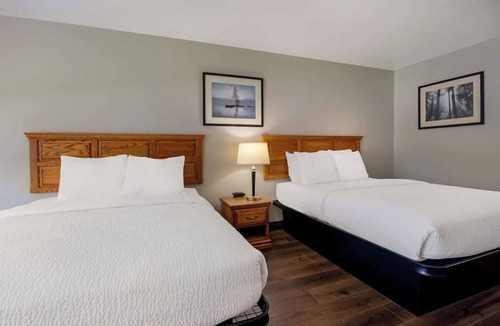 Rexburg Hotel | Stay Near Yellowstone Bear World w/Heated Pool & Free Breakfast