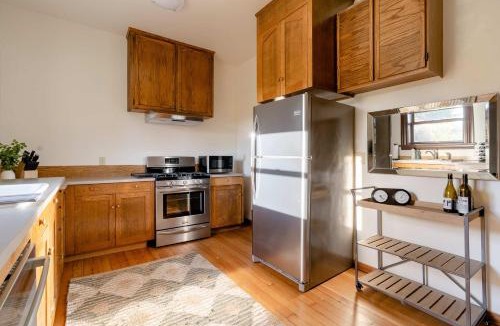 Eliot House | Stay Portland - 4BR Historic Soul District Remodel w Detached Unit