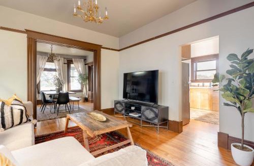 Eliot House | Stay Portland - 4BR Historic Soul District Remodel w Detached Unit