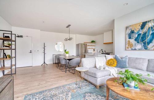 Humboldt Apartment | Stay Portland - The Cascadia Retreat - Luxury Home - 90 WalkScore