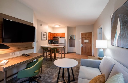 Glendale Sports and Entertainment District Hotel | Staybridge Suites Phoenix - Glendale Sports Dist by IHG