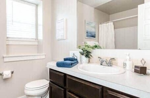 Meridian House | #StayInMyDistrict Comfy Meridian Home Near Eagle