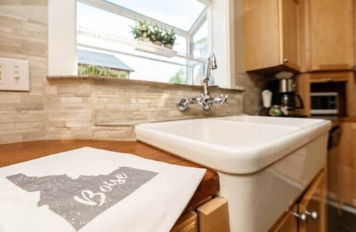 Southeast Boise House | #StayInMyDistrict Near Boise State & Downtown