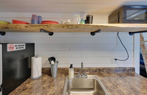 Austinville Apartment | Steamboat Rock Cabin Near Trails & River!