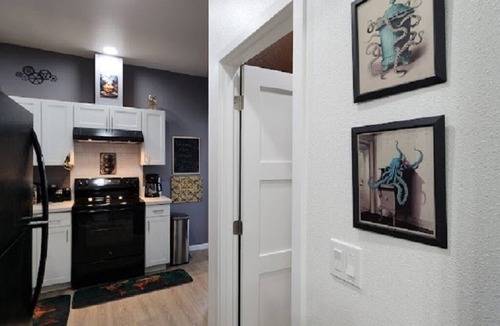 South Tacoma House | Steampunk Haven in the Heart of Tacoma!
