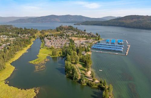 Dover Bay House | Stella del Mare in Dover ID