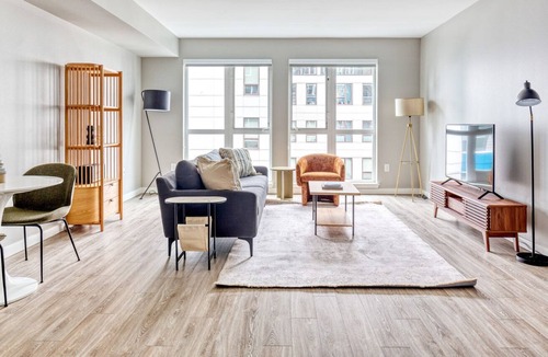 South Lake Union Apartment | Stellar SLU 1BR w/ Gym & Parking, walk to Space Needle, by Blueground