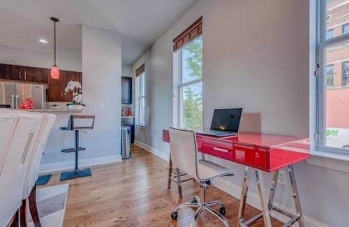 Downtown Memphis House | Steps 2 Nightlife Rooftop Deck View Private Garage
