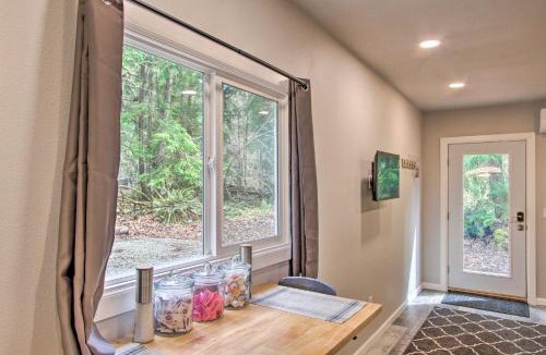 Pierce County Apartment | Steps to Foothills Trail Unique Carbonado Studio
