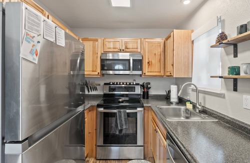 Tahoe Village Condo | Steps to Stagecoach Ski Lift | Mountain Views