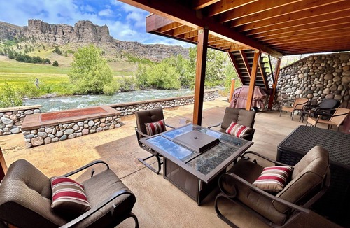 Nye House | Stillwater River Front Montana Home