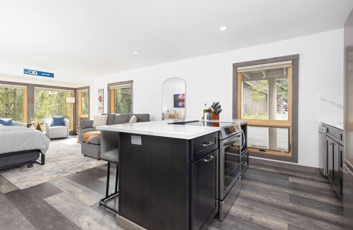 Big Sky Condo | Stillwater Studio 1037