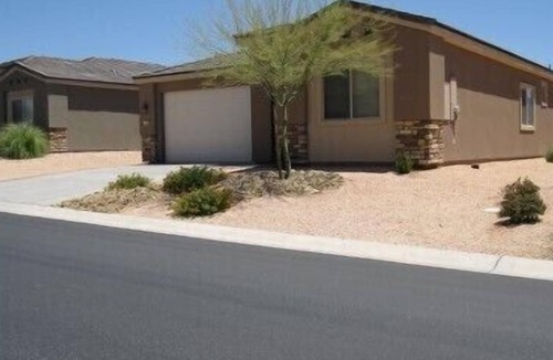 Mesquite House | Stone Haven Home w/ Virgin Mountains views & Backyard Entertainment Area