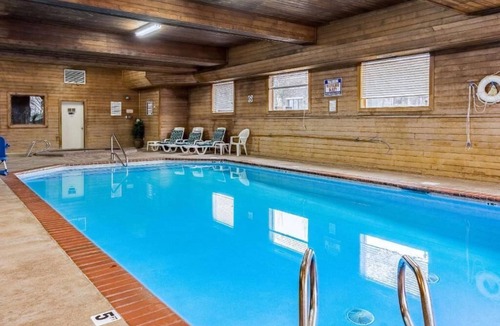 Salmon Creek House | Stop for comfort and value in Vancouver, WA!