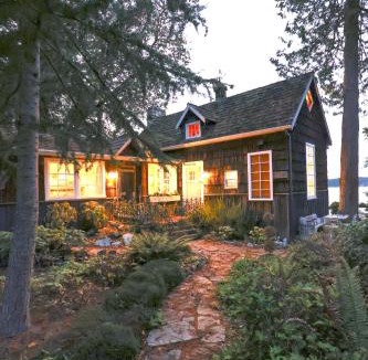 Coupeville House | Storybook family cottage perched atop Penn Cove