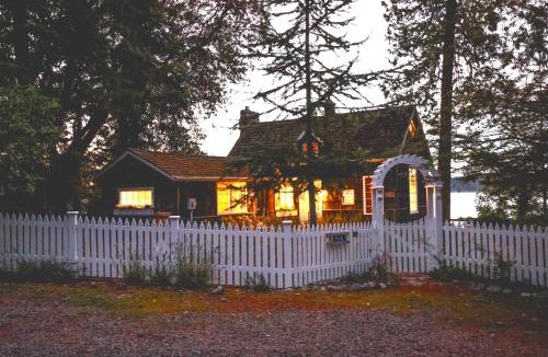 Coupeville House | Storybook family cottage perched atop Penn Cove