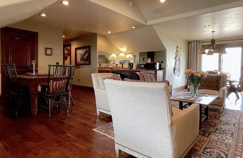 Wapiti Apartment | Studio 57- luxury apartment in the Wapiti Area!