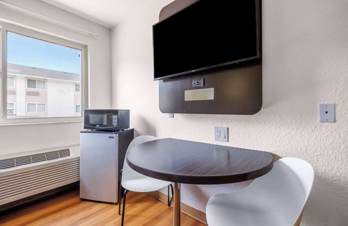 SeaTac Hotel | Studio 6 Seattle, WA Sea-tac Airport South