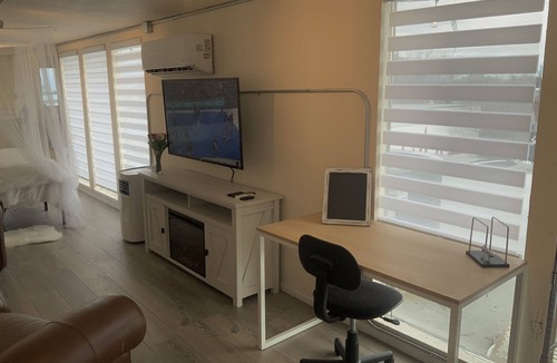Quincy Condo | Studio Condo above downtown Gym- close to Gorge