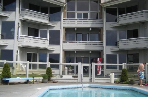 Ocean Shores Apartment | Studio Unit-Room 111