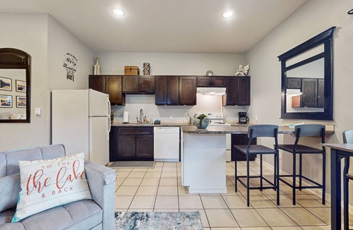 Bonney Lake Apartment | Studio unit with full kitchen, W/D, fireplace, & patio area