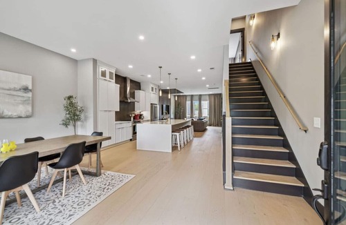 Madison House | Stunning 4 Bedroom/4.5 Bath Home w/Rooftop Deck!