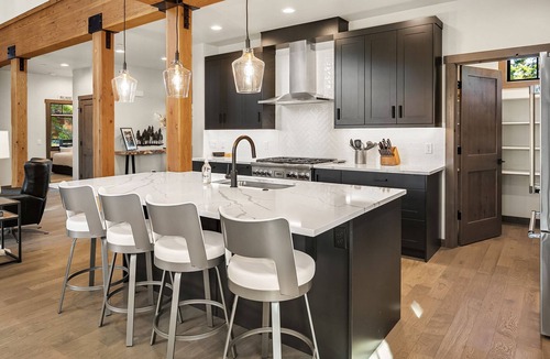 Cle Elum House | Stunning 6BR Home in Suncadia! Expertly furnished w/Game Rm*Hot Tub*Fire Pit