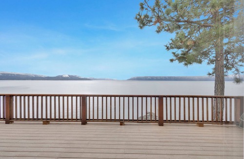 Sagle Cabin | Stunning A-Frame Retreat on Lake Pend Oreille – Sagle, Idaho