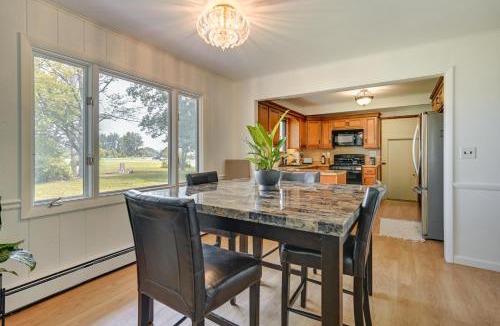 Au Gres House | Stunning Au Gres Retreat with Grill Less Than 1 Mi to Marina