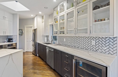Kirkland House | Stunning, centrally located Modern Home with easy Lake access