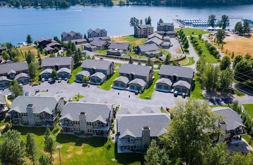 Dover Bay House | Stunning Condo | Dover Bay Waterfront Community