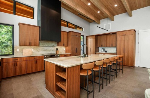 Sandpoint Villa | Stunning Designer Rental with Breathtaking Views for a Memorable Escape in Nature by Lake Pend Orielle in Idaho