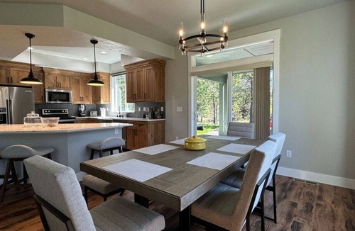 Donnelly House | Stunning Home Close to Lake Cascade