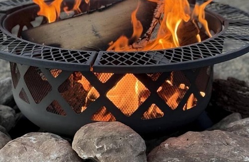 Cameron RV Rental | Stunning, Off-Grid Tipi near Sheep Lake and Yellowstone National Park