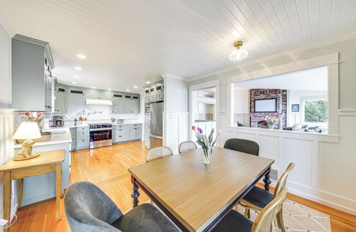 Ponder Point House | Stunning Sandpoint Lakefront Home: Hot Tub + Dock