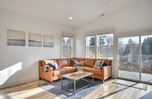 Stevenson House | Stunning Stevenson Retreat w/Mountain Views!