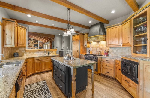 McCall Cabin | Stunning views of Payette Lake and Surrounding Mountains